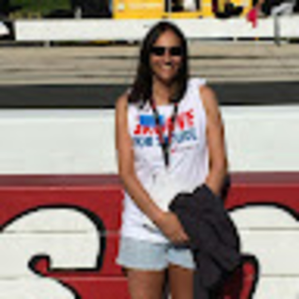 Meet your Posher, Cynthia